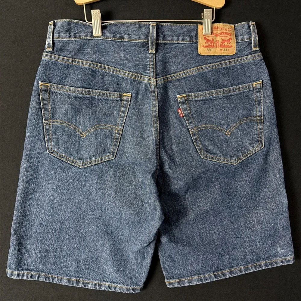 Levi's 550 Shorts Men's SZ 33!Blue Denim Bermuda Relaxed Fit 5-Pocket Zip Fly